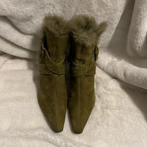 Gianni Bini loden green suede booties